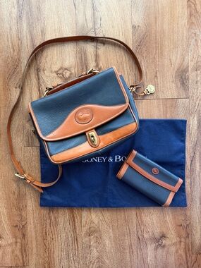 Vintage Dooney & Bourke Leather Crossbody Bag
